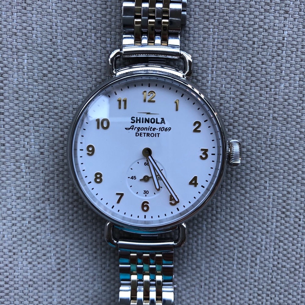 BRAND NEW Shinola “The Canfield” 38mm watch